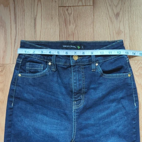 Simon Chang. Dark Jeans. Size Small - Picture 6 of 10